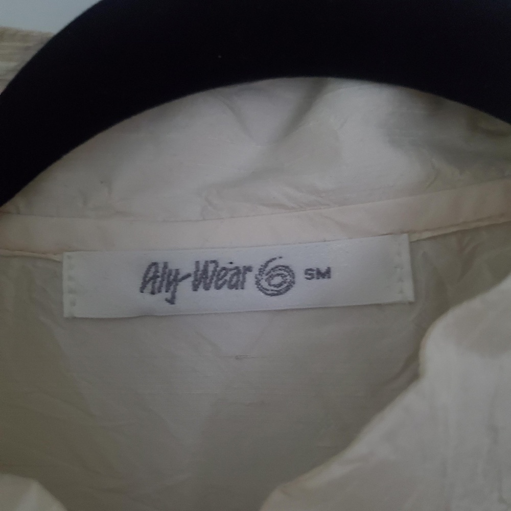 ALY WEAR 100% SILK WHITE KIMONO SLEEVE BUTTON DOWN BLOUSE - SIZE SM - Picture 3 of 5